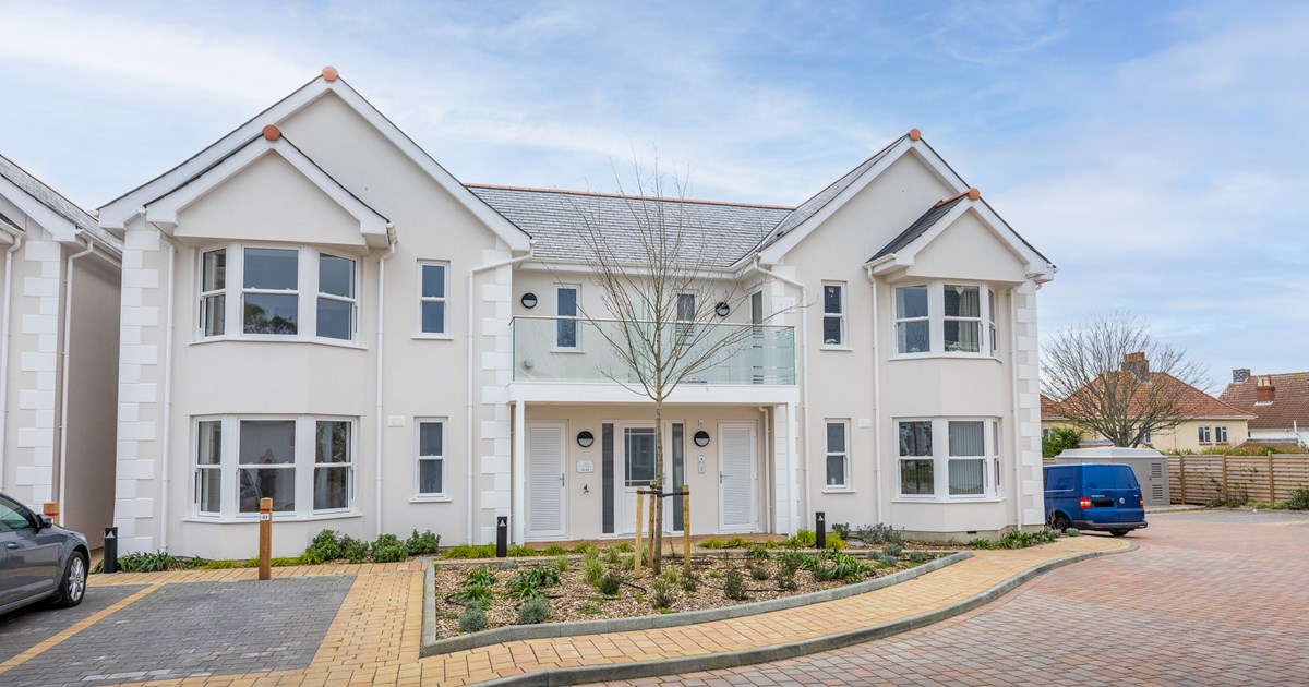 41, Braye Gardens Guernsey Property Livingroom Guernsey and Jersey