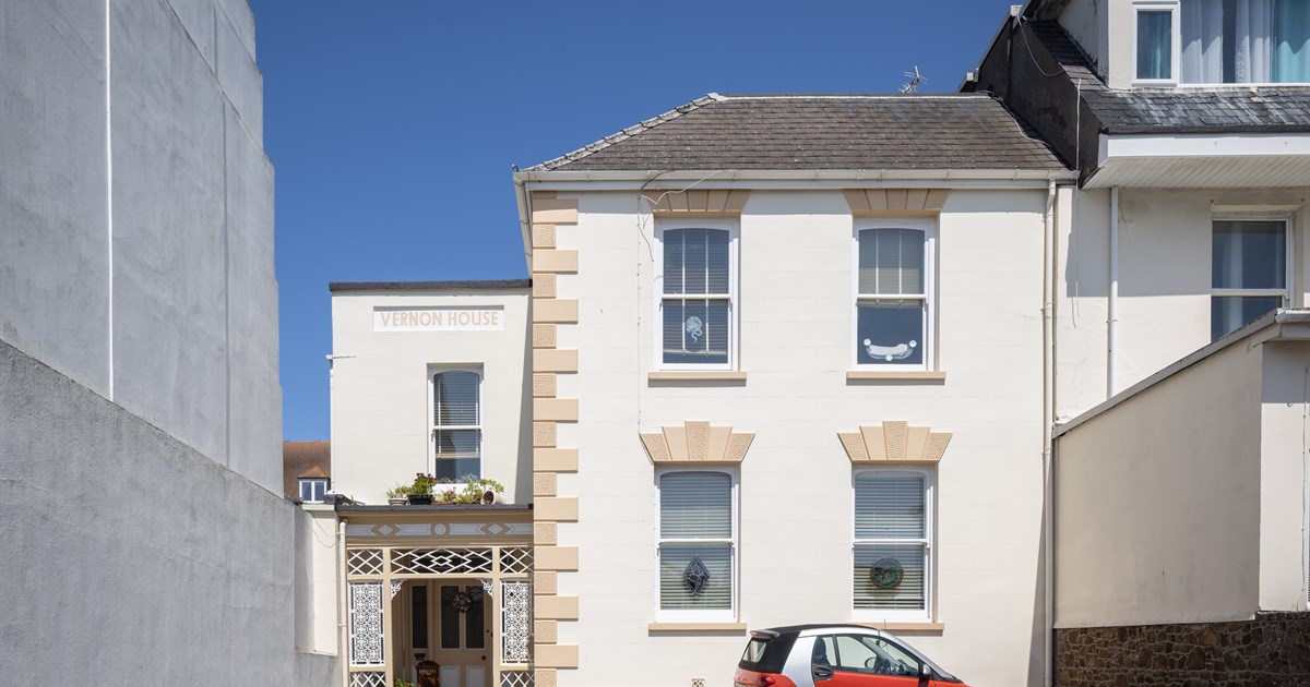 Vernon House Apt.1 Jersey Property Livingroom Guernsey and Jersey Estate Agents