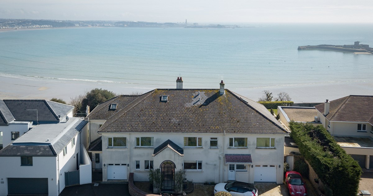 Treetops Jersey Property Livingroom Guernsey and Jersey Estate Agents