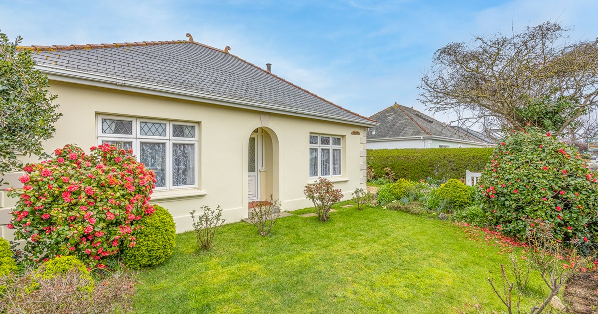 Le Nid Guernsey Property Livingroom Guernsey and Jersey Estate Agents