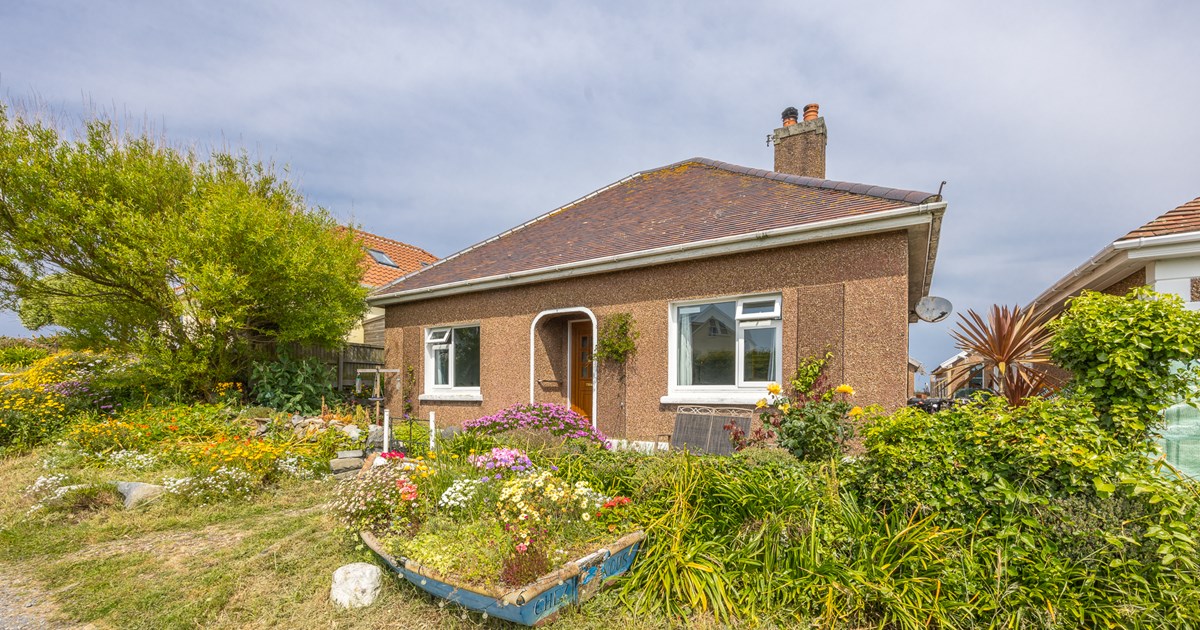 Chez Nous Guernsey Property Livingroom Guernsey and Jersey Estate