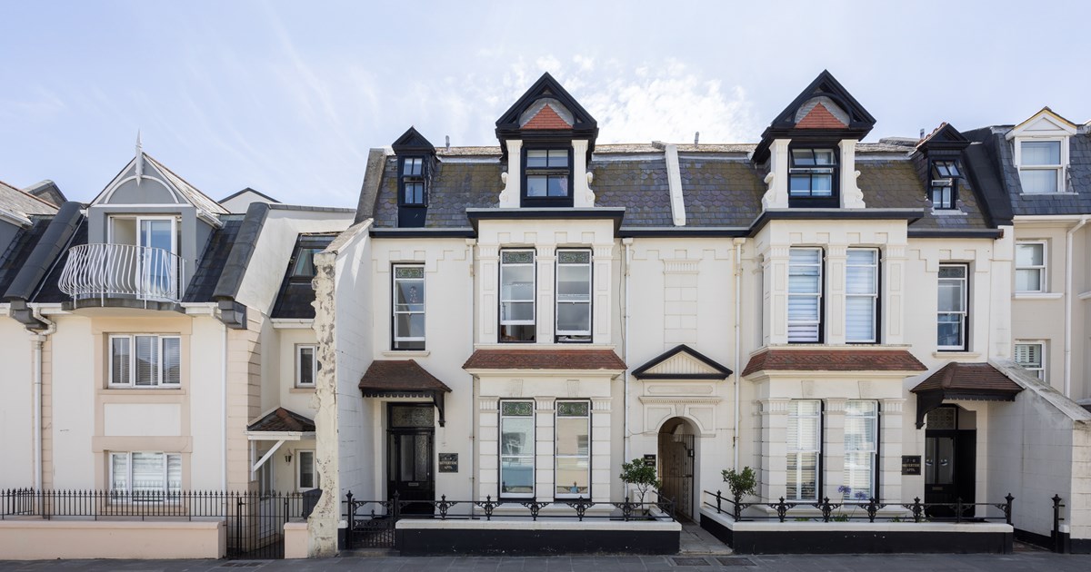 Silvertide Apt.5 Jersey Property Livingroom Guernsey and Jersey Estate Agents