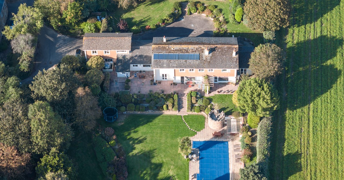 Clos Des Arbres Jersey Property Livingroom Guernsey and Jersey