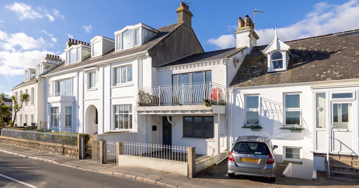 Beulah Jersey Property Livingroom Guernsey and Jersey Estate Agents