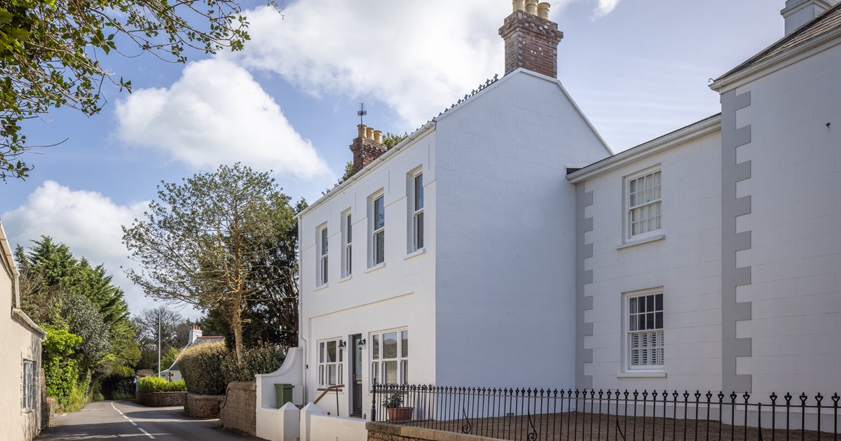 Kenilworth Jersey Property Livingroom Guernsey and Jersey Estate Agents